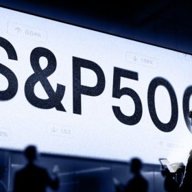 S&P 500 Charts Show Similar Warning Signs as 1997 and 2006